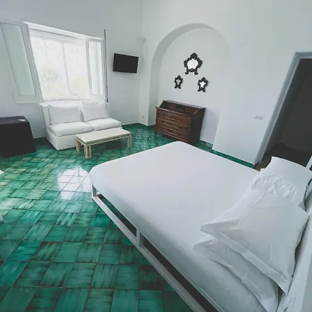Il Carrubo Capri Landhaus *