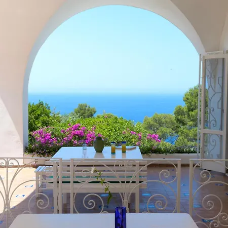 Il Carrubo Capri בית כפרי אנה קאפרי