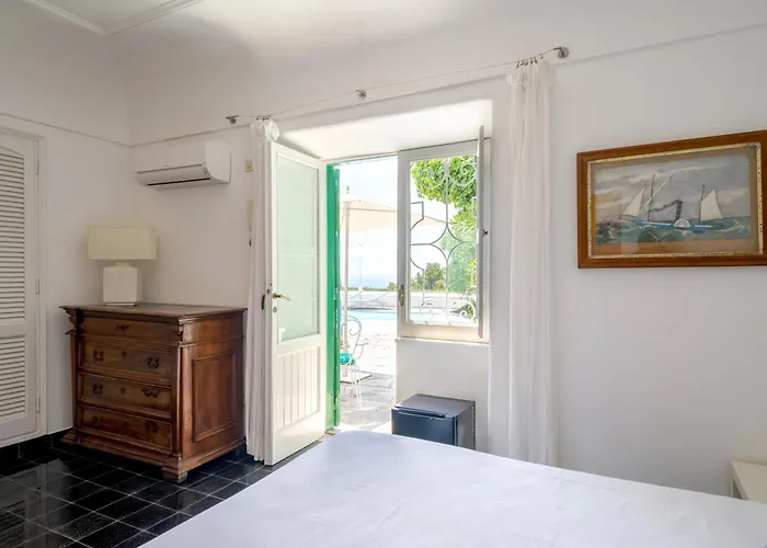 Il Carrubo Capri *